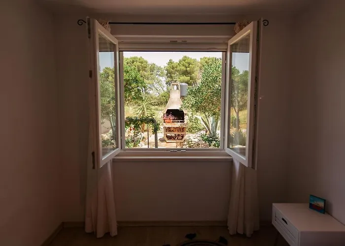 Apartman Tiha11 Nečujam